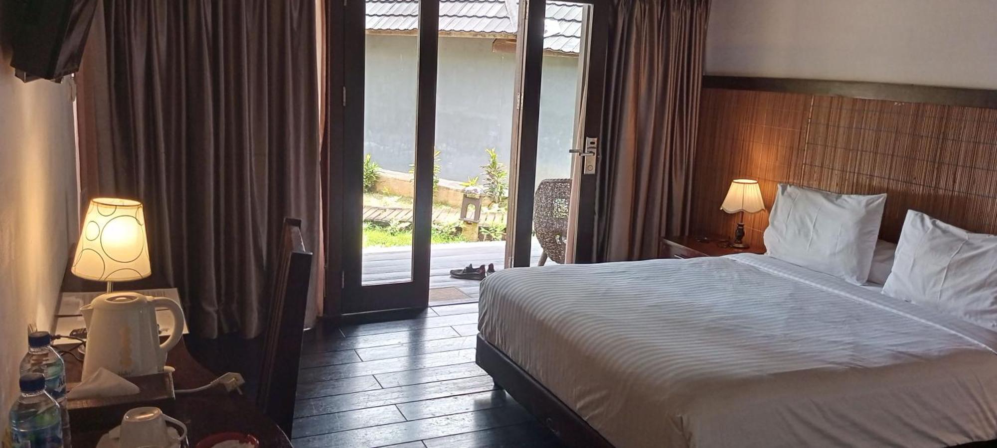 Kasuari Valley Beach Resort Соронг Екстер'єр фото